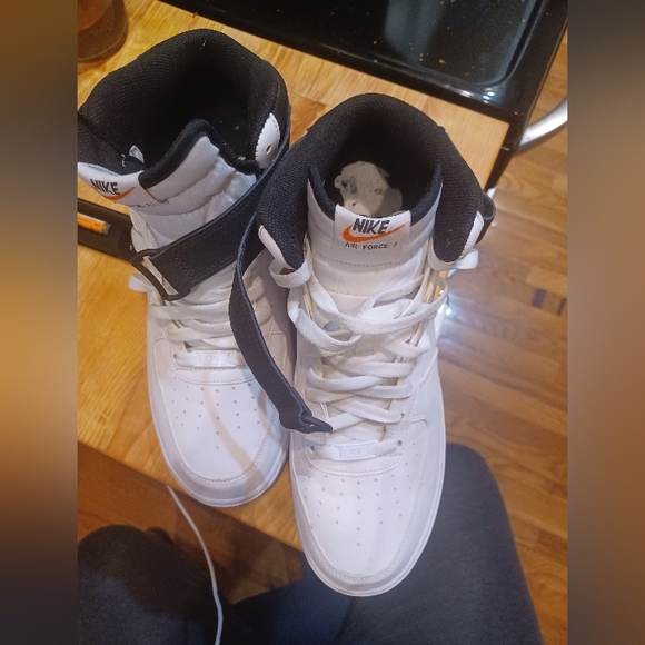 Nike air froce one swoosh 9 fire 🔥 - Picture 2 of 6